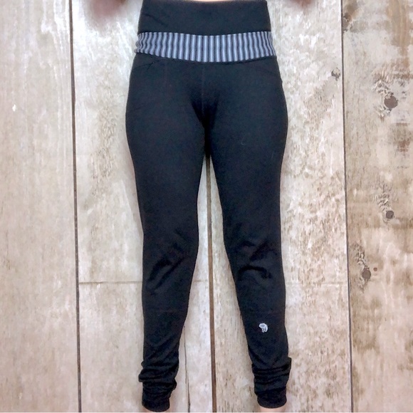 Mountain Hardware black leisure athletic leggings size small - Picture 2 of 6